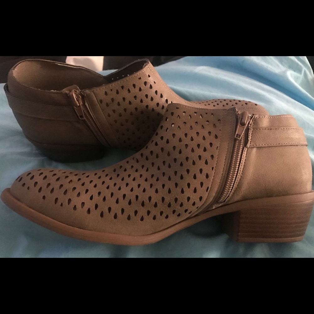 Booties - Picture 6 of 6